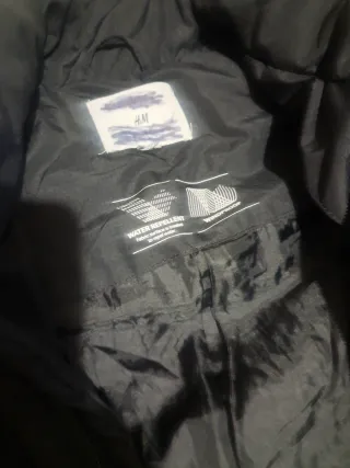 Giubbotto in piume da escursionismo nero