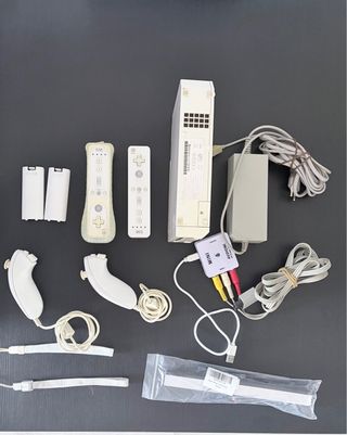Console Wii + 16 Giochi + Accessori