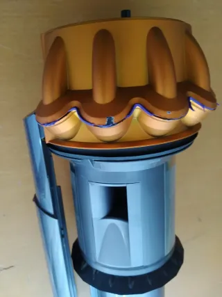 Cicloni per aspirapolvere Dyson V15