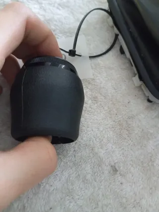 Pomo y funda cambio Dacia Duster II