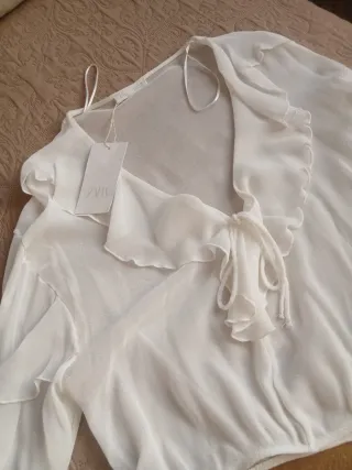 Blusa Zara Blanca Volantes Talla M,