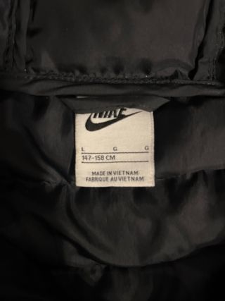 Abrigo Nike Negro con Capucha