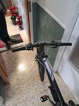 Bicicleta Montaña Rockrider Negra