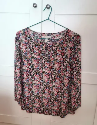 Blusa flores manga 3/4