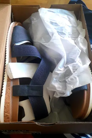 Sandalias Skechers Bobs Azul y Marrón