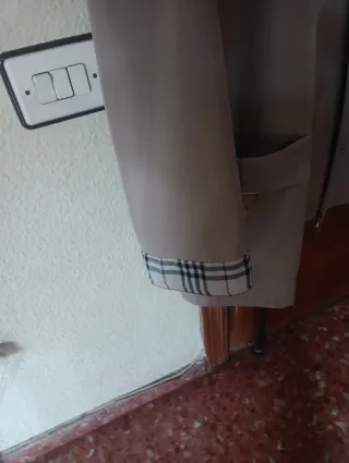 Chaqueta Beige con Forro Tartán