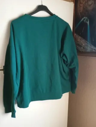 Blusa verde Books Candles Coffee