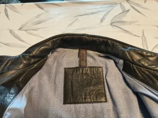 Chaqueta Cuero Massimo Dutti Gris Oscuro