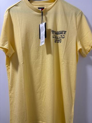 Camiseta Tommy Jeans Amarilla Hombre