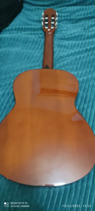 Guitarra flamenca en perfecto estado, nuevaa