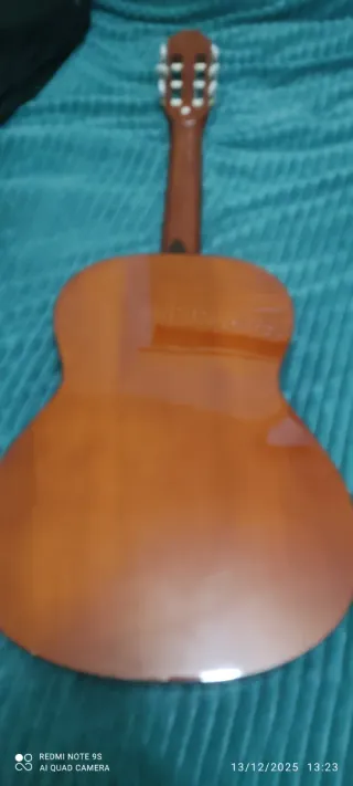 Guitarra flamenca en perfecto estado, nuevaa