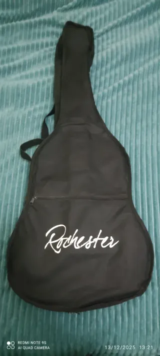 Guitarra flamenca en perfecto estado, nuevaa