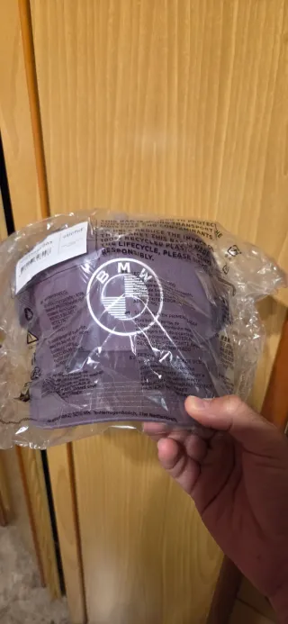 Gorra BMW Lifestyle Morada Nueva