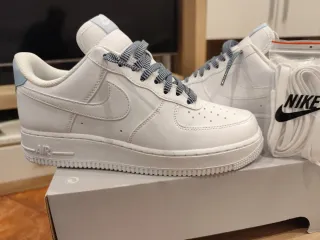 Nike Air Force 1 Blancas y Azules