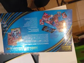 Box Charizard Pokémon