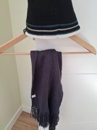 Gorro y bufanda de lana