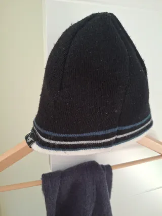 Gorro y bufanda de lana