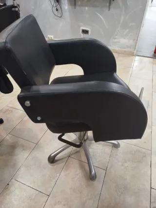 Silla Peluquería Hidráulica Negra