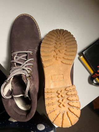 Botas marrones de cuero