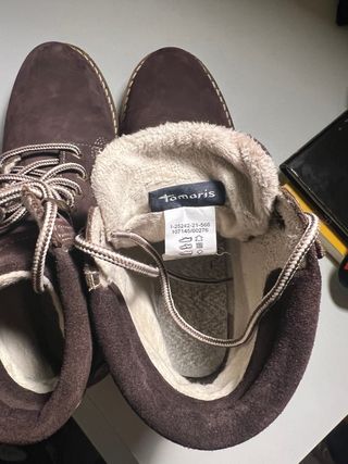 Botas marrones de cuero