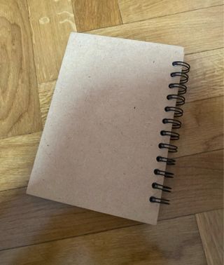 Quaderno con gatti viola e nero