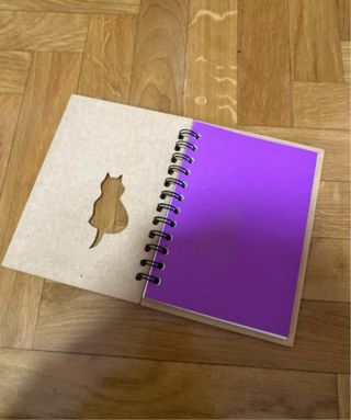 Quaderno con gatti viola e nero