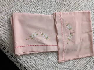 Sabana encimera y funda almohada rosa