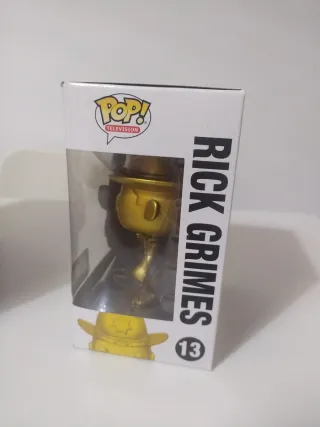 Figura Daryl Dixon The Walking Dead Deluxe