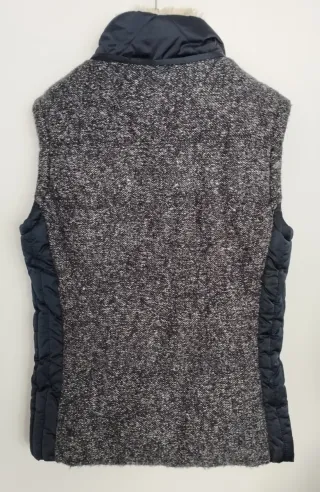 Chaleco acolchado azul marino, con capucha