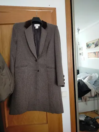 Abrigo mujer cuello terciopelo