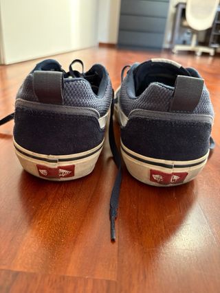 Vans blu