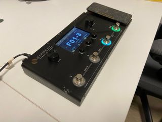 Hotone Ampero MP-100 Processore di Effetti