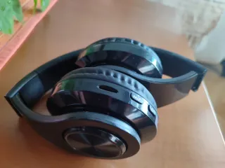 Auriculares Bluetooth Inalámbricos Negros