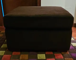 Puff o sofá marrón chocolate tela