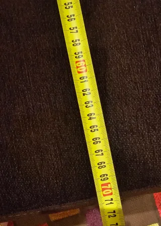 Puff o sofá marrón chocolate tela