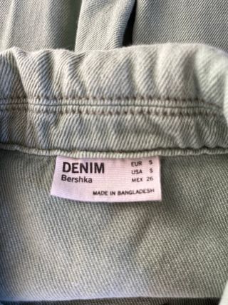 Mono verde estilo cargo