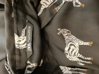 Vestido camisero Zara estampado cebra