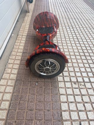 Patinete eléctrico diseño fuego
