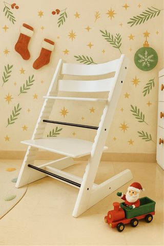Trona Stokke modello Tripp Trapp, laccata in bianco, come nuova