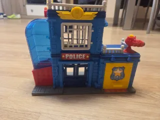 Central de Policía SuperZings