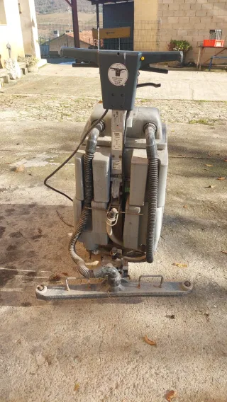 Fregadora Aspiradora Barredora