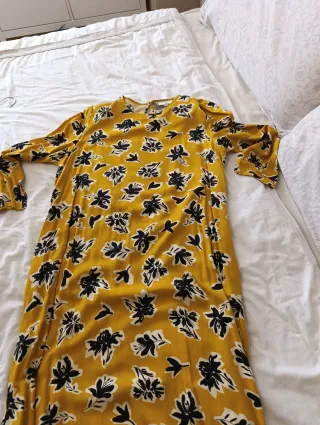 Vestido estampado Coosy amarillo