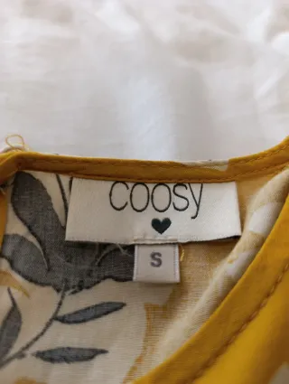 Vestido estampado Coosy amarillo