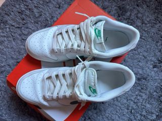 Nike Dunk Low Verde y Blanco