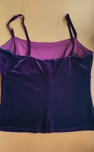 Top fiesta terciopelo berenjena con tirantes