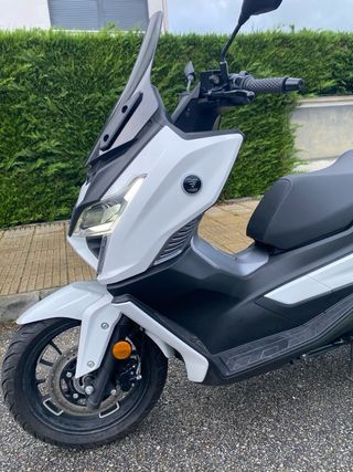 Moto Scooter SR1 VOYAGE Blanca