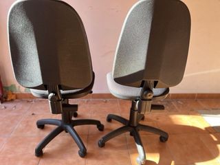 2 Sedie da Ufficio Nere e 1 Blu/Nera