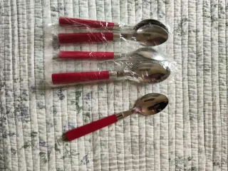 Set 6 Cucchiai Rossi e Argento