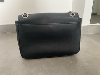 Borsetta Michael Kors nera con catena