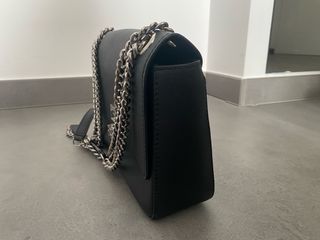 Borsetta Michael Kors nera con catena